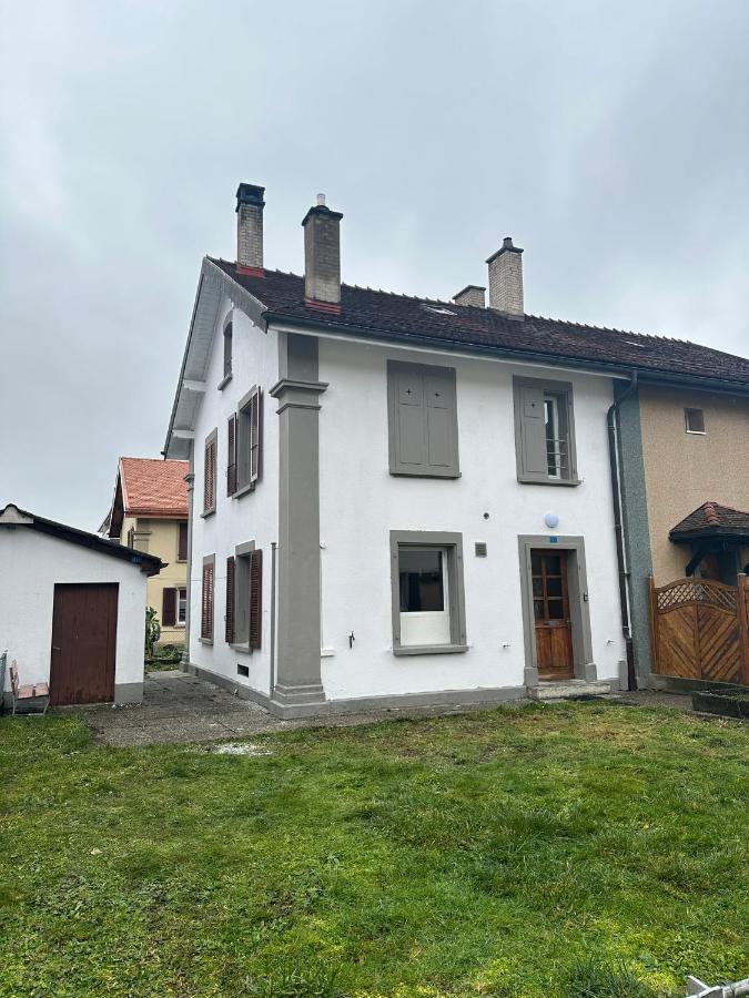 Вилла Charmante Maison Mitoyenne Брок Экстерьер фото
